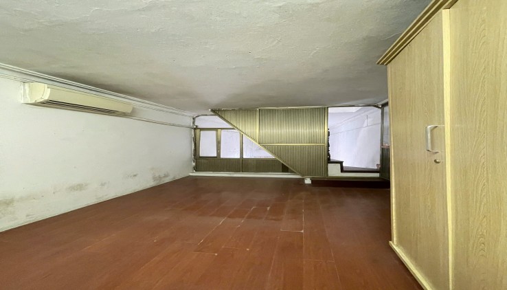 Cho thuê nhà riêng làm VP, ở 4 người Phố Minh Khai 2.5 tầng x 35m2, 2 ngủ, 2 vệ sinh, 8.5 Triệu
